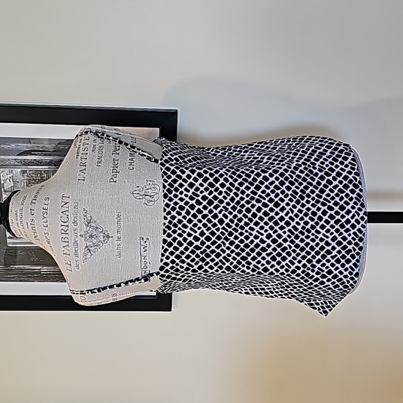 Banana Republic sz M camisole - Picture 2 of 9